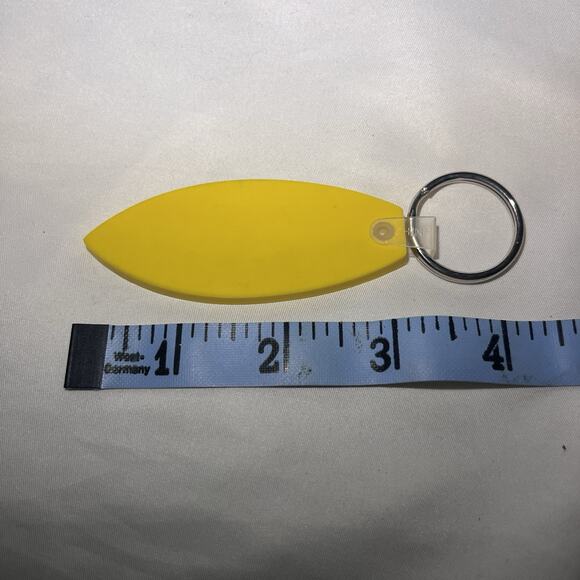Vintage Cruzan Rum Yellow Surfboard Keychain Bar Advertising Promo Collectible - Picture 2 of 2